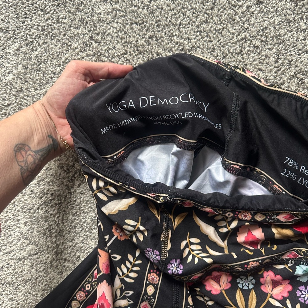 Yoga Democracy Black Embroidered Floral Bell-Bottom Jumpsuit - Picture 5 of 6